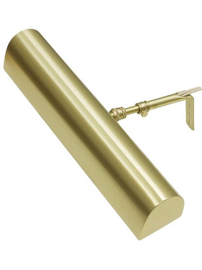 Traditional 14 inch Picture Light in Satin Brass.
